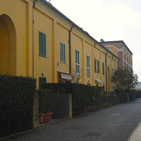 Apartamento Con Parcheggio Vicino Le Mura Lucca