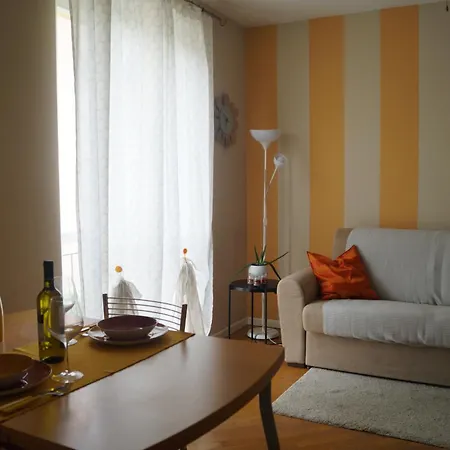 Con Parcheggio Vicino Le Mura Apartment